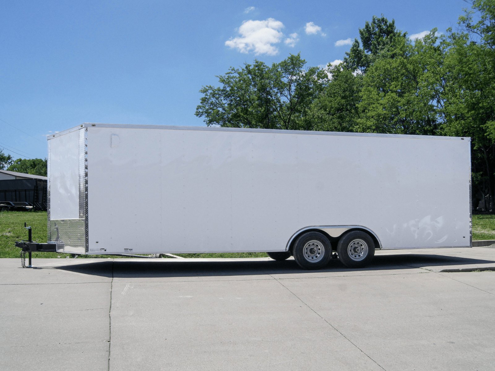 8.5x24 V-Nose Enclosed Trailer (2) 5,200lb Axles 10.4k GVWR
