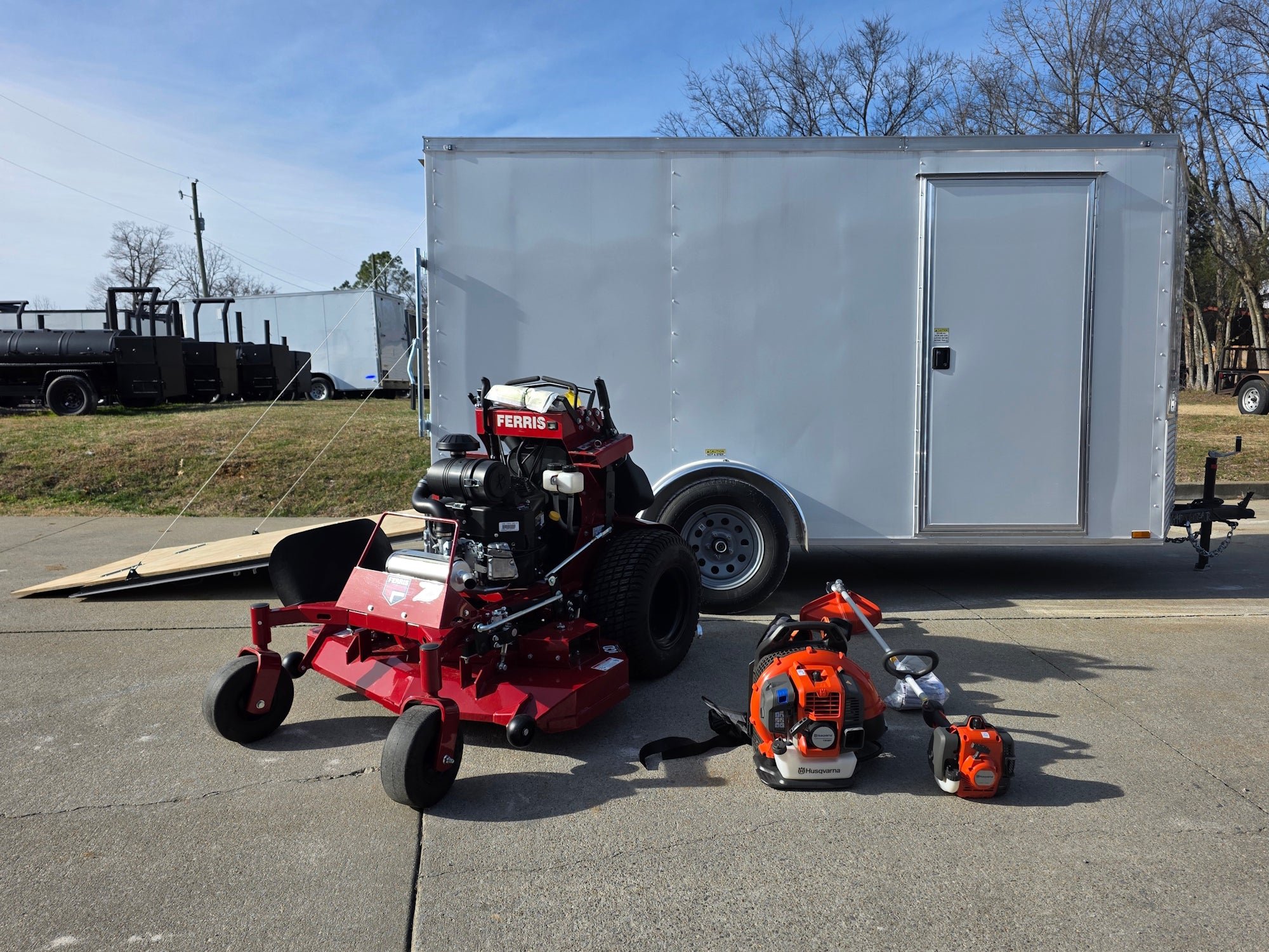 Ferris 5901940 SRSZ1 48" Stand-On Mower 6x12 Enclosed Trailer Handheld Package