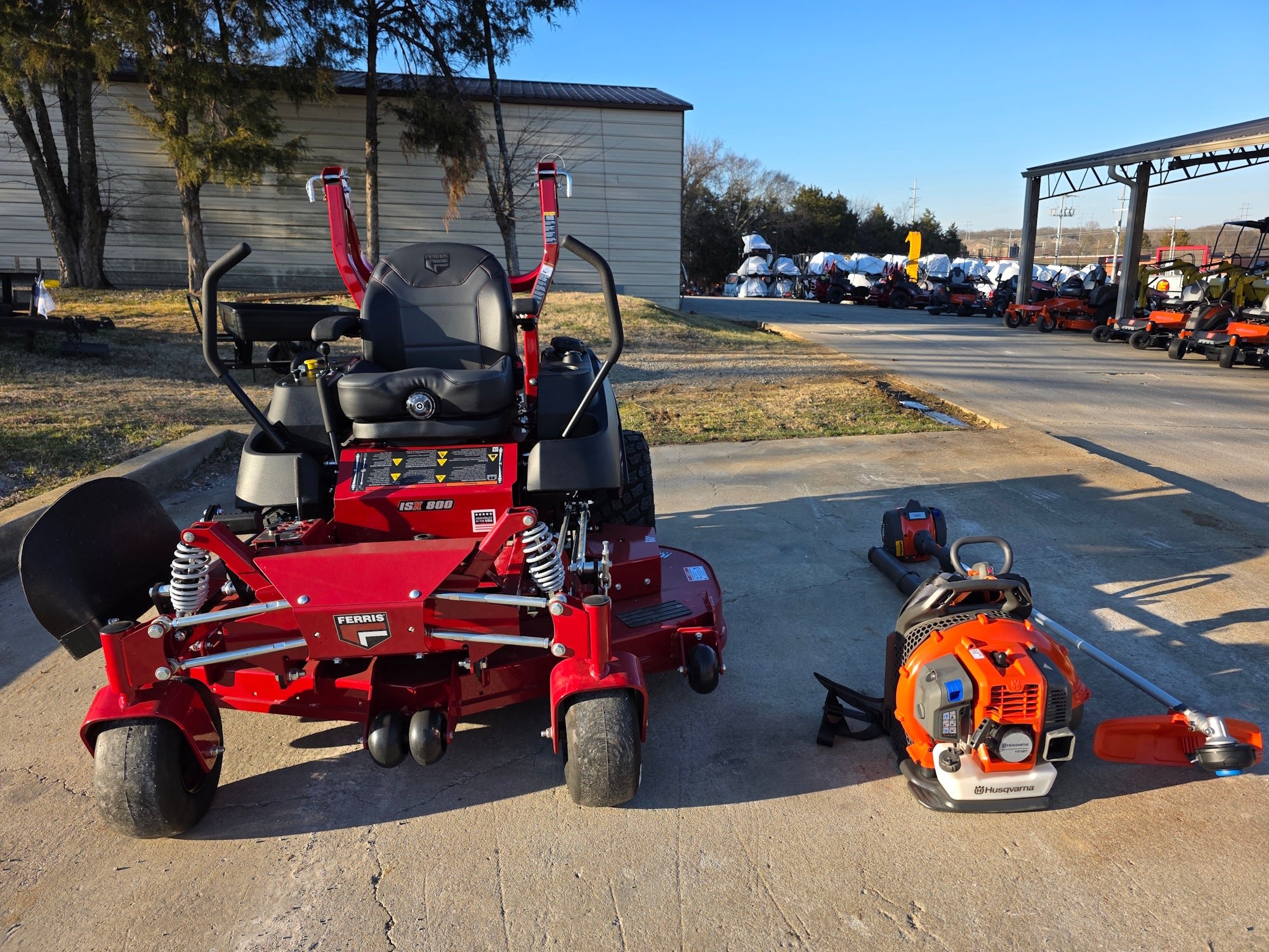 Ferris 5902075 60" ISX800 Zero Turn Mower Handhelds Bundle (Instant Rebate Included)